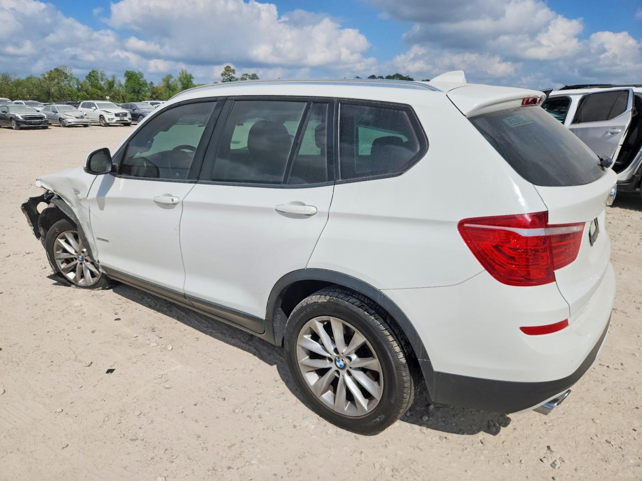 2017 BMW X3 xDrive28I - Фото 2