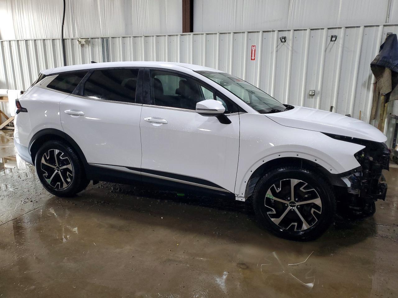 2023 Kia Sportage Ex - Image 4