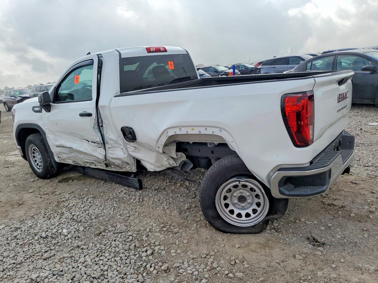 2025 GMC Sierra C1500 - Фото 2