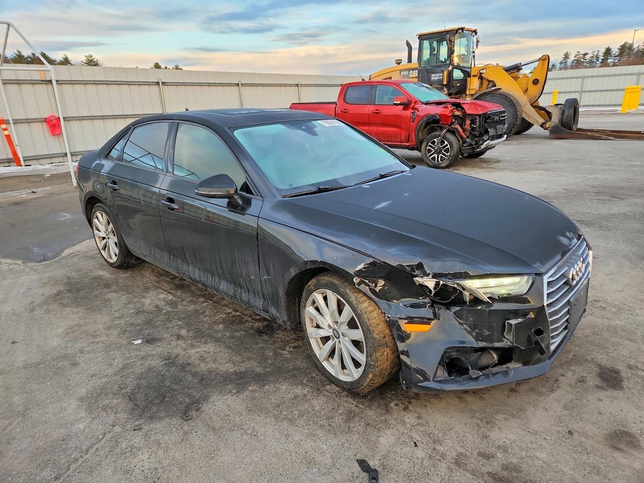 2017 Audi A4 Premium - Фото 4