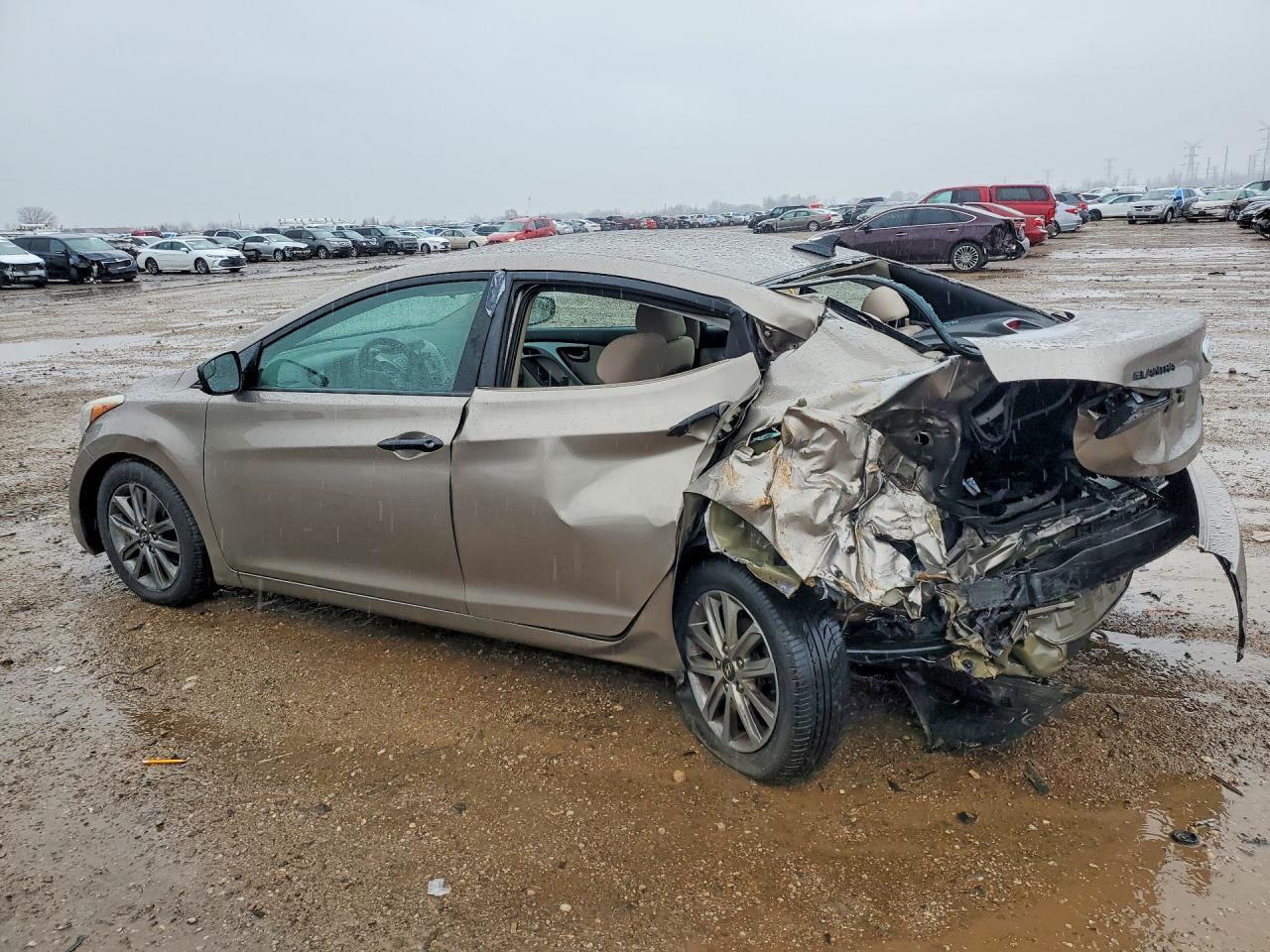 2016 Hyundai Elantra - Image 2