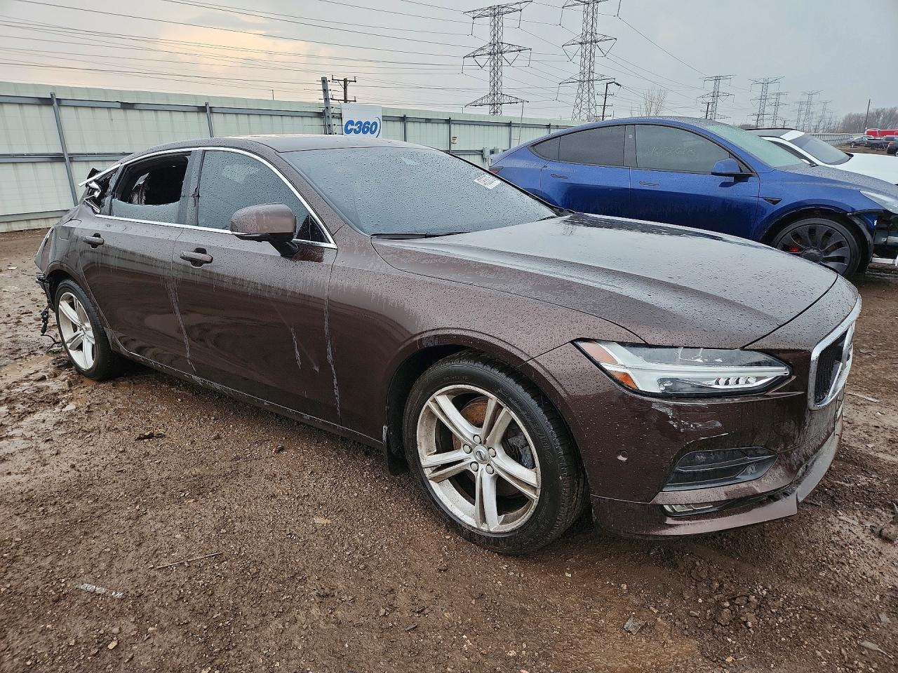 2018 Volvo S90 T5 Momentum - Фото 4