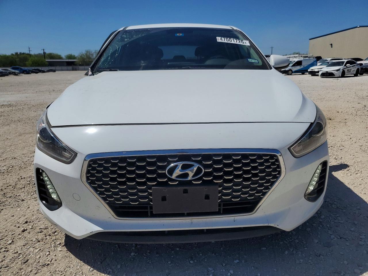 2020 Hyundai Elantra Gt Base - Фото 5