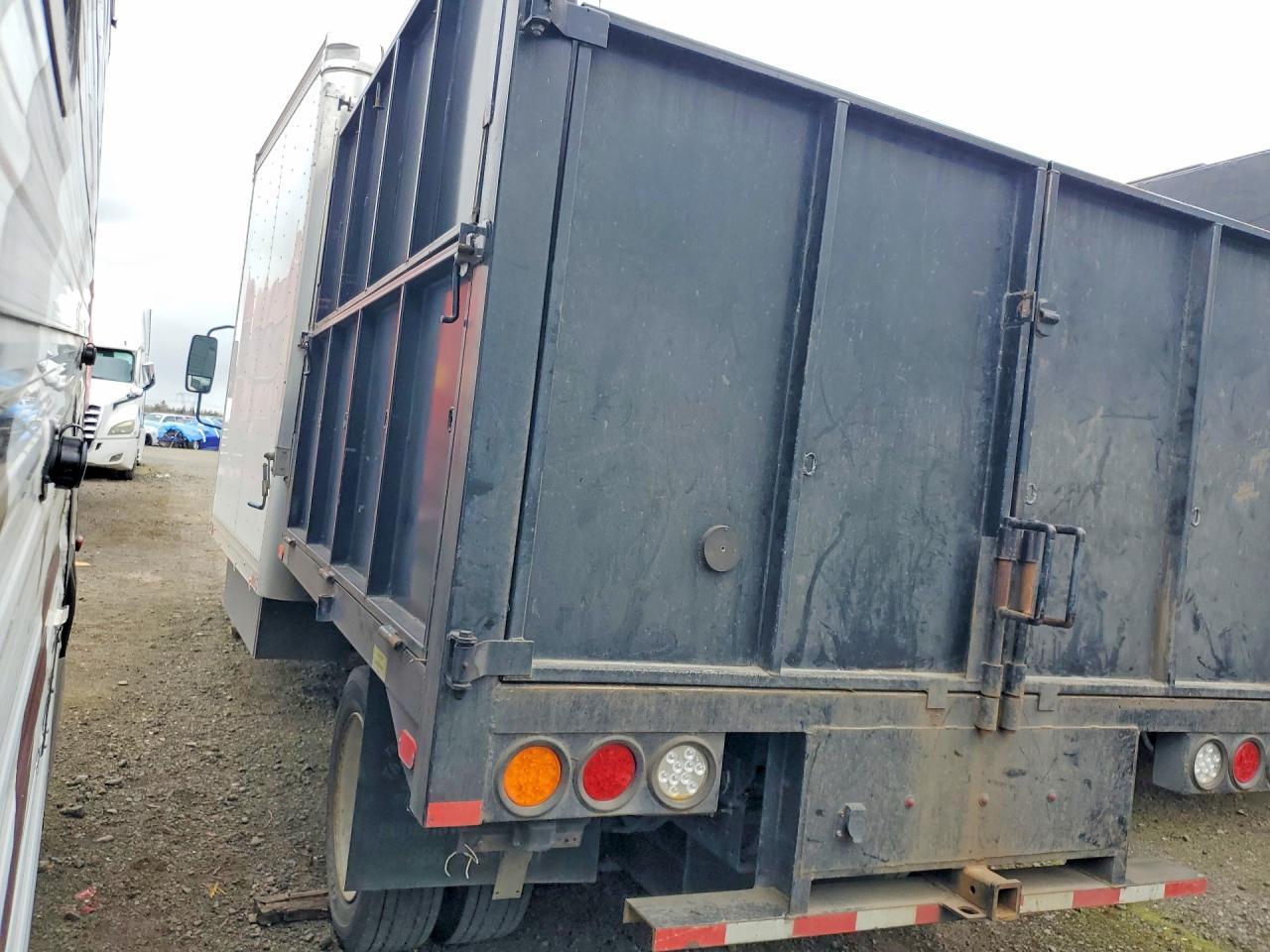 2019 Isuzu Npr Hd Flatbed Truck - Фото 2