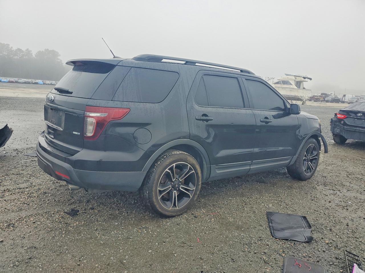 2015 Ford Explorer Sport - Image 3