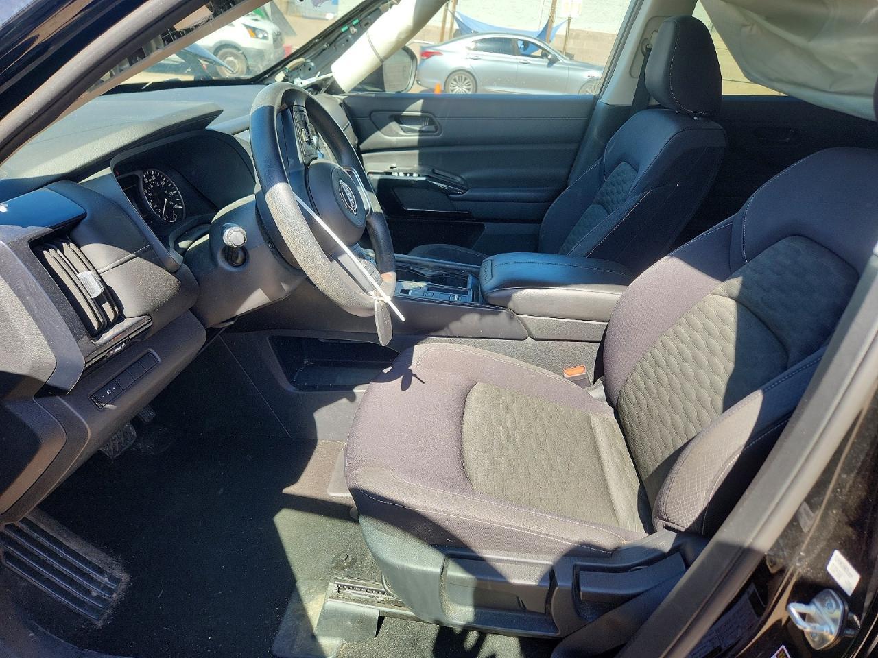 2024 Nissan Pathfinder S - Image 7