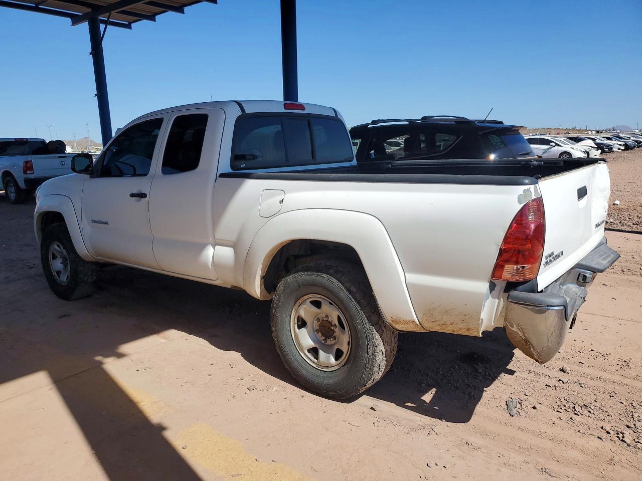 2005 Toyota Tacoma V6 - Фото 2
