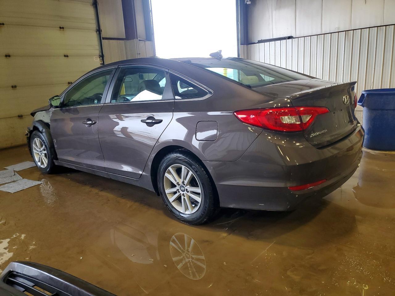 2015 Hyundai Sonata Se - Фото 2
