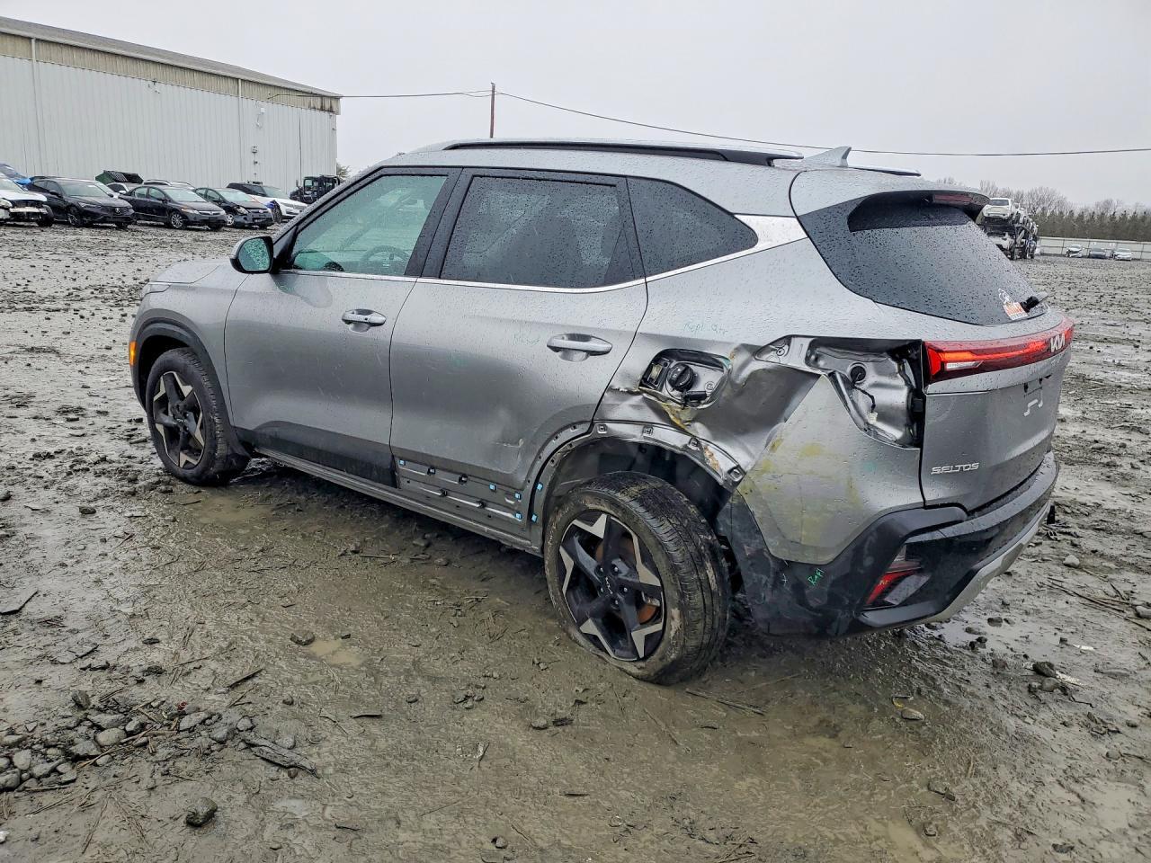 2025 Kia Seltos Ex - Image 2