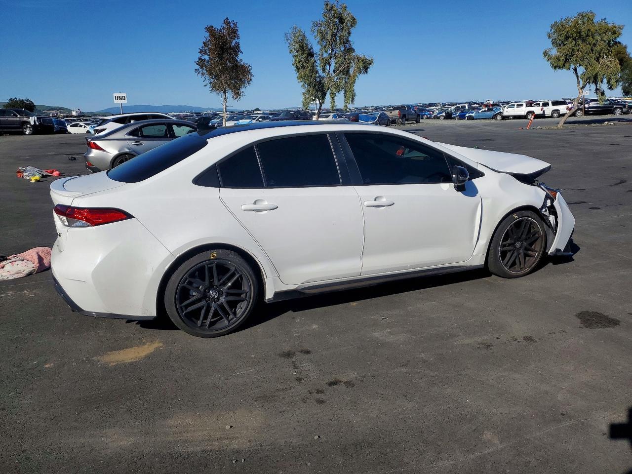 2022 Toyota Corolla Se Apex - Image 3