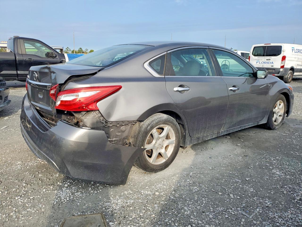 2016 Nissan Altima 2.5 S - Image 3