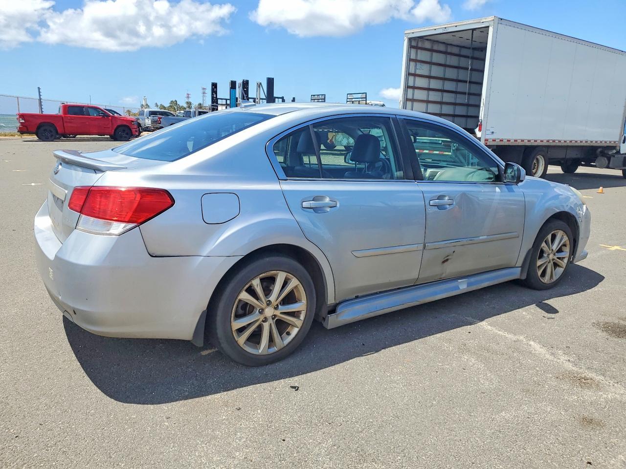 2013 Subaru Legacy 2.5I Limited - Image 3