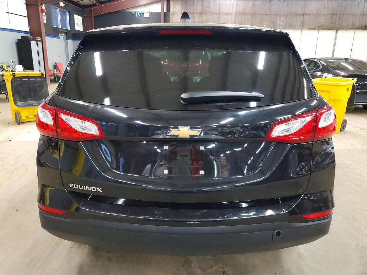 2021 Chevrolet Equinox Ls - Image 6