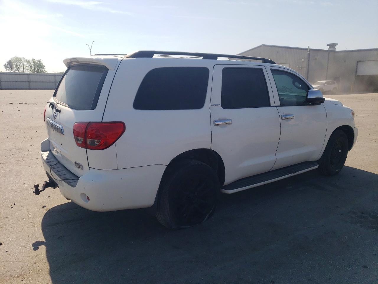 2010 Toyota Sequoia Limited - Фото 3