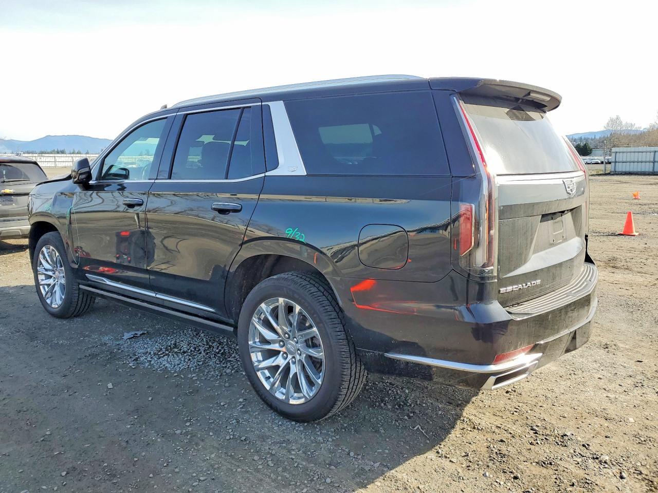 2023 Cadillac Escalade Premium Luxury Platinum - Фото 2