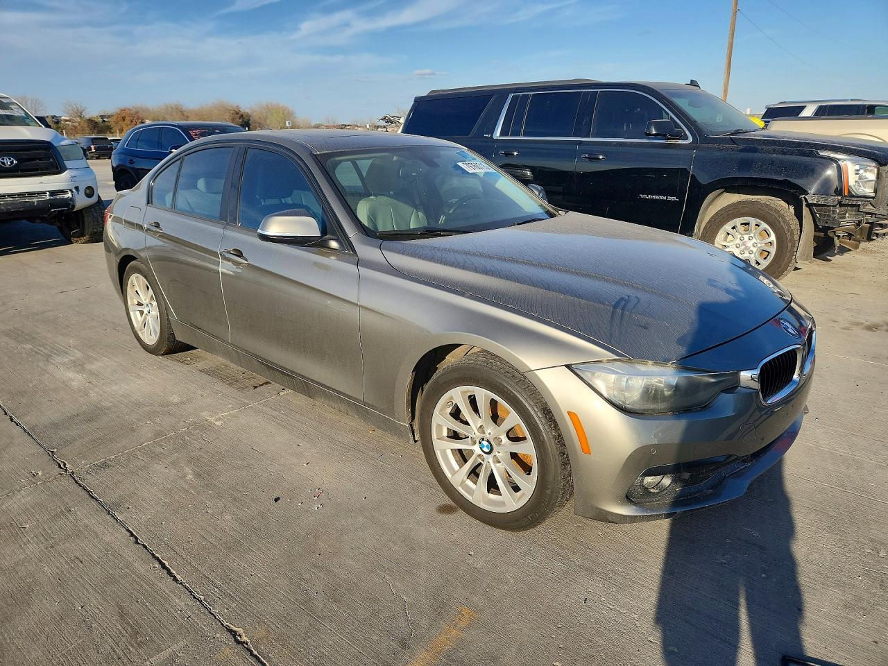 2017 BMW 320 I - Фото 4
