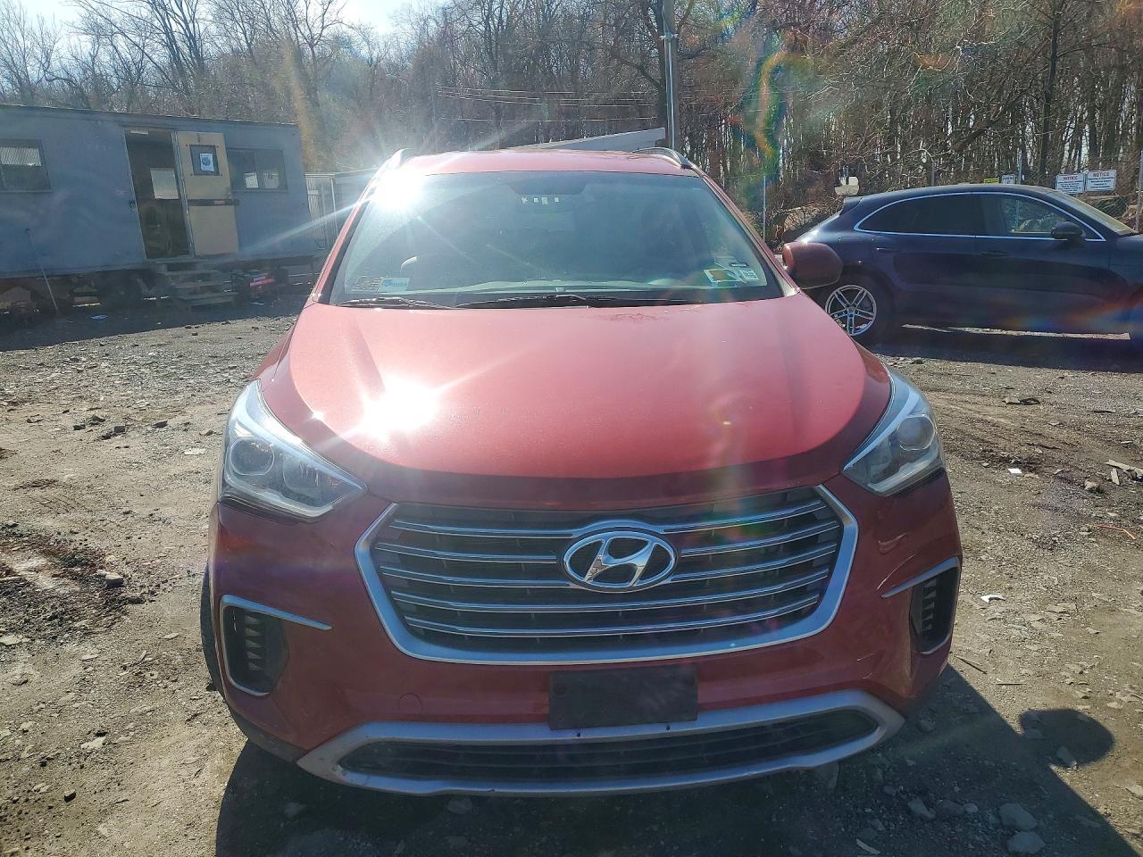 2018 Hyundai Santa Fe Se - Image 5