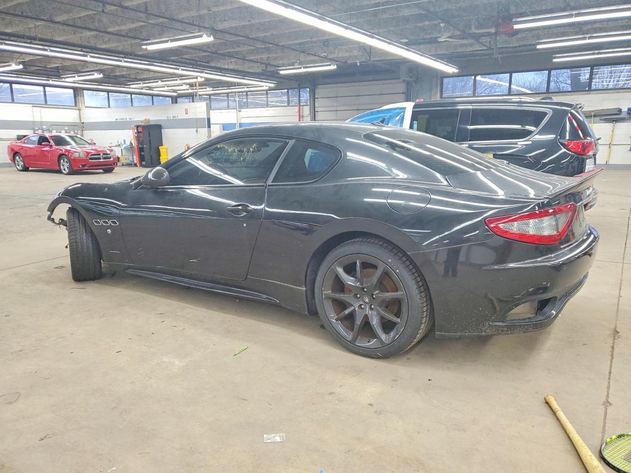 2013 Maserati Granturismo S - Фото 2