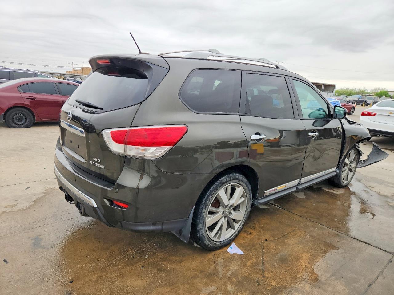 2015 Nissan Pathfinder S - Фото 3