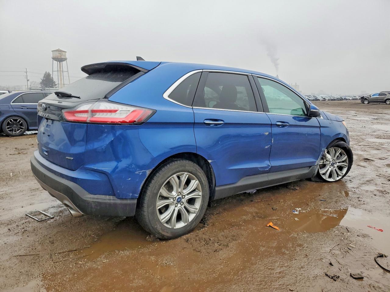 2022 Ford Edge Titanium - Image 3