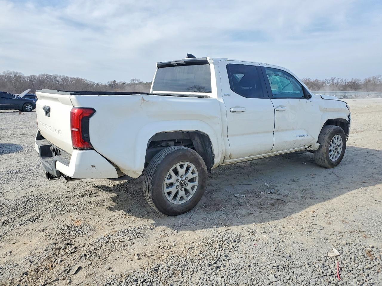 2025 Toyota Tacoma Sr5 - Фото 3