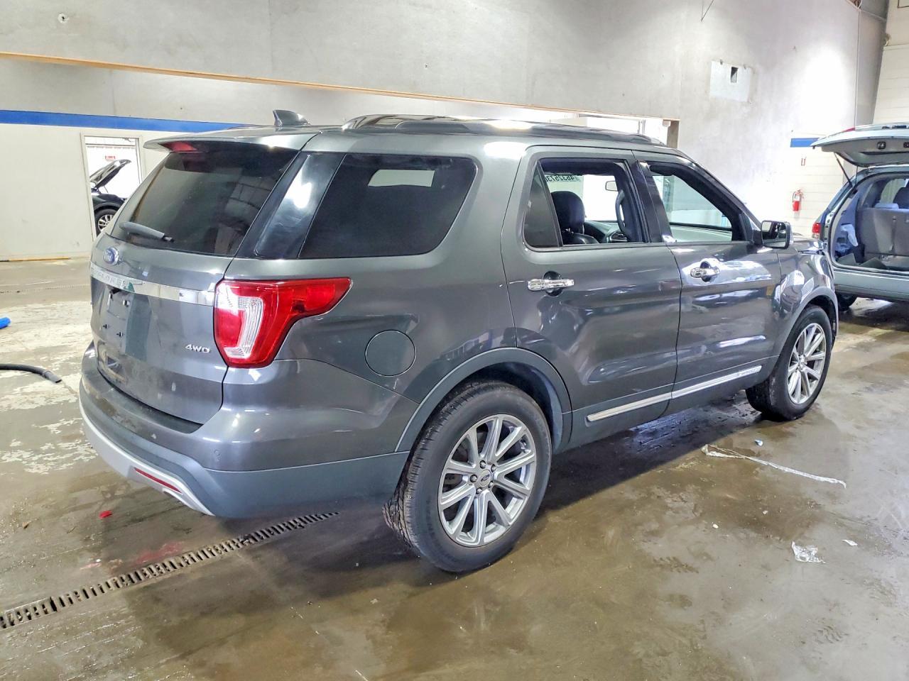 2017 Ford Explorer Limited - Фото 3