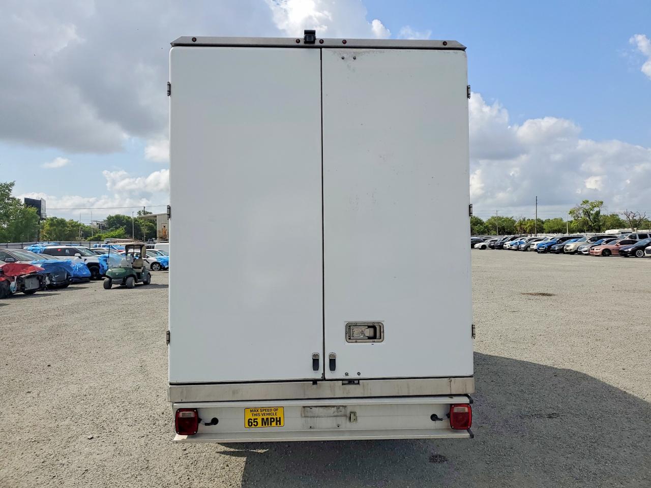 2021 Ford Transit Delivery Truck - Image 6