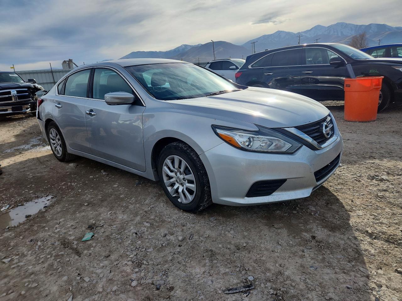 2016 Nissan Altima 2.5 S - Фото 4