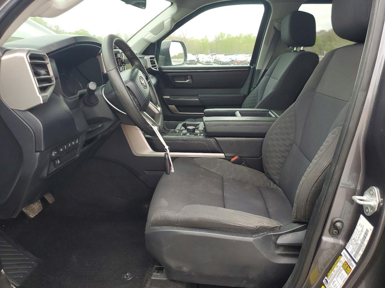2024 Toyota Tundra Sr5 - Image 7