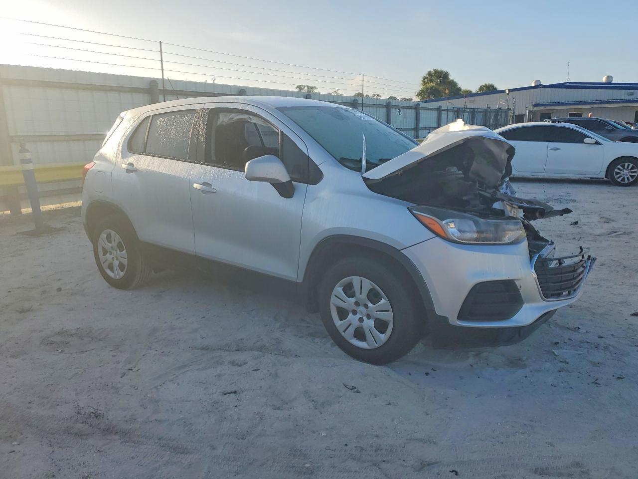 2017 Chevrolet Trax Ls - Фото 4