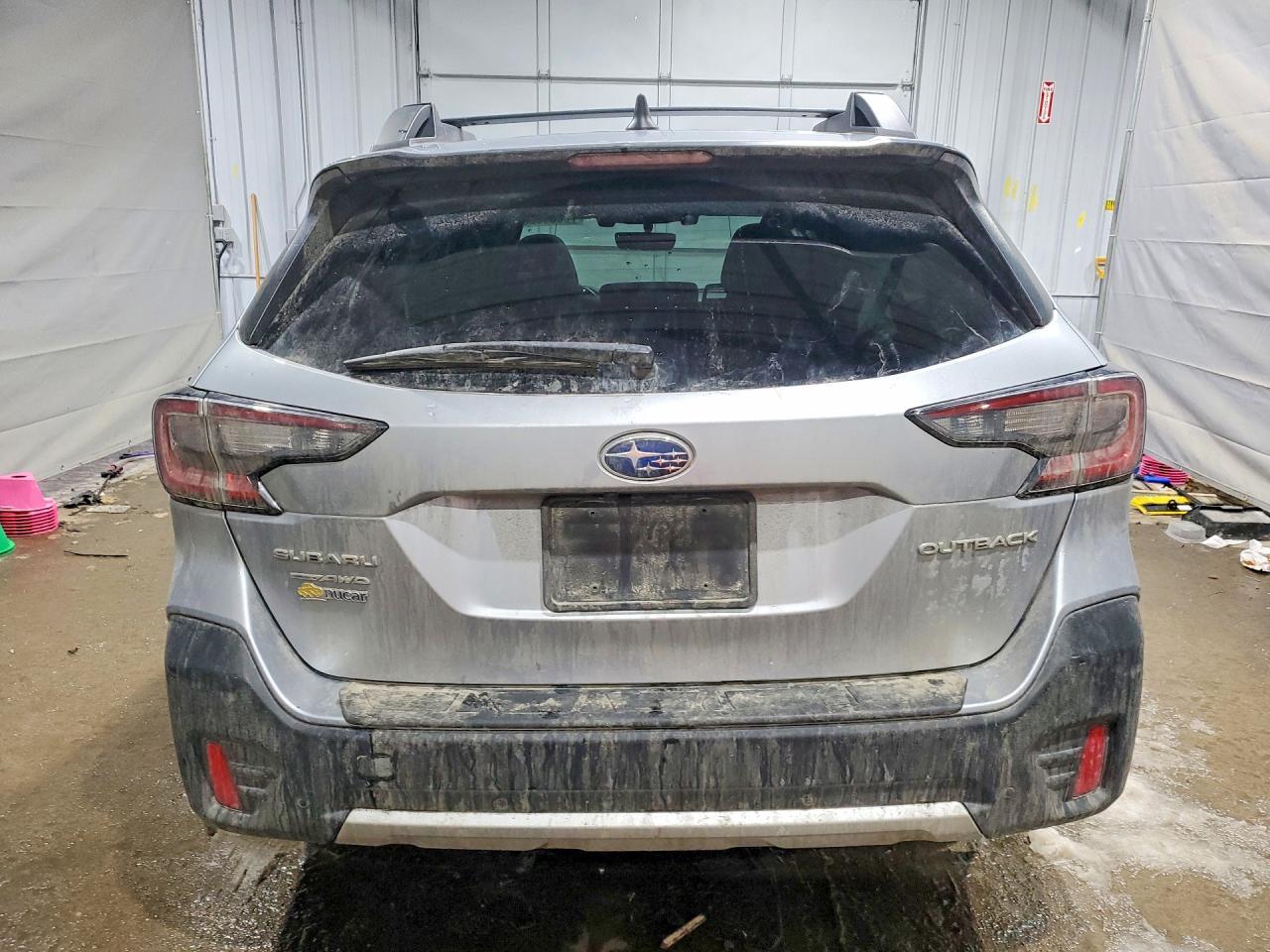 2022 Subaru Outback Limited - Image 6