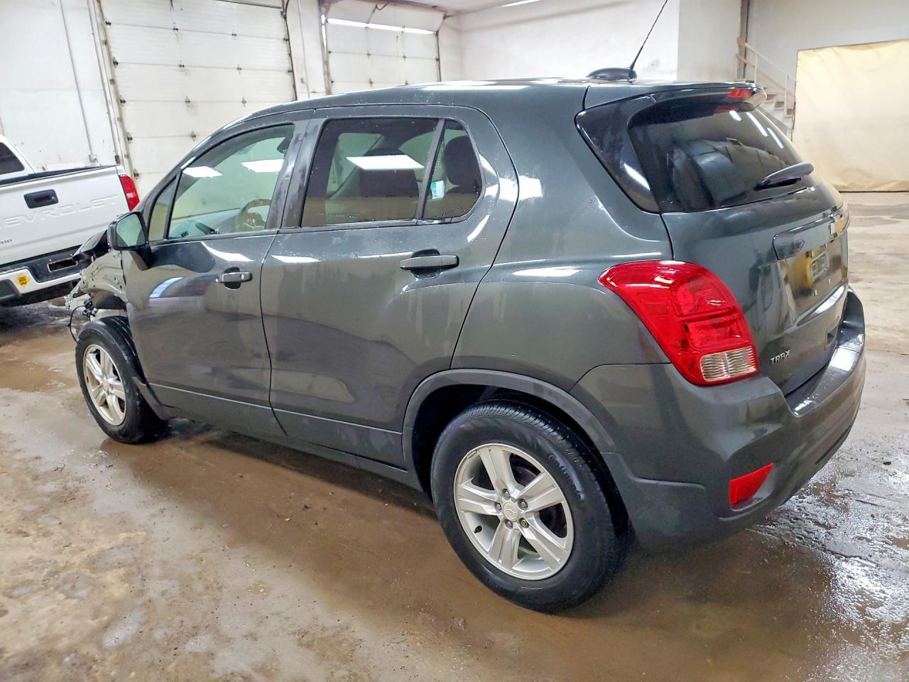2020 Chevrolet Trax Ls - Фото 2