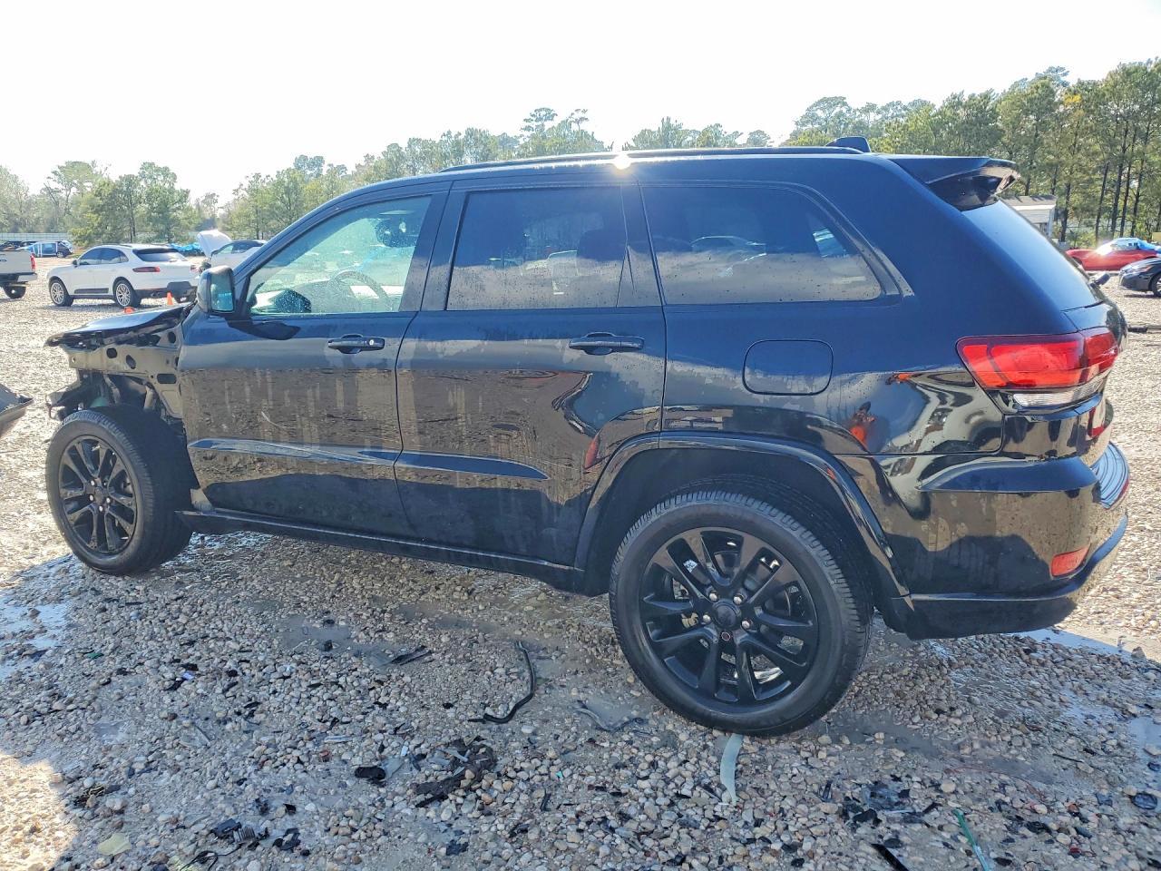 2017 Jeep Grand Cherokee Laredo - Фото 2
