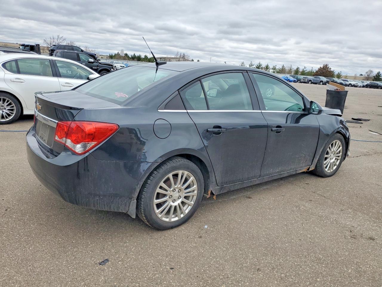 2014 Chevrolet Cruze Eco - Image 3