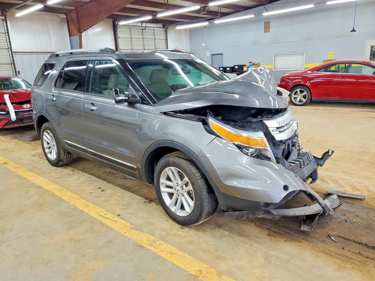 2014 Ford Explorer Xlt - Фото 4