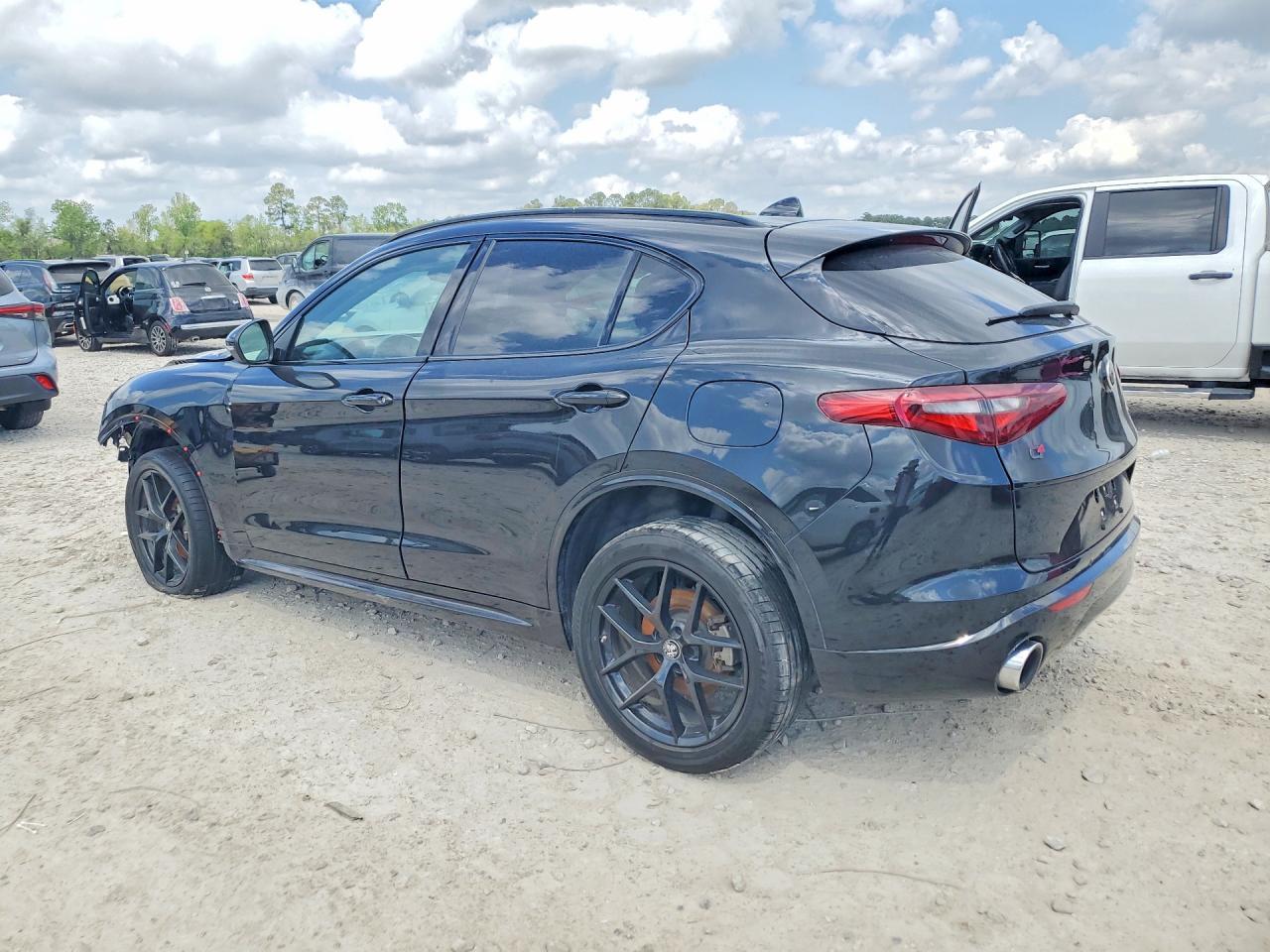 2021 Alfa Romeo Stelvio Ti - Image 2