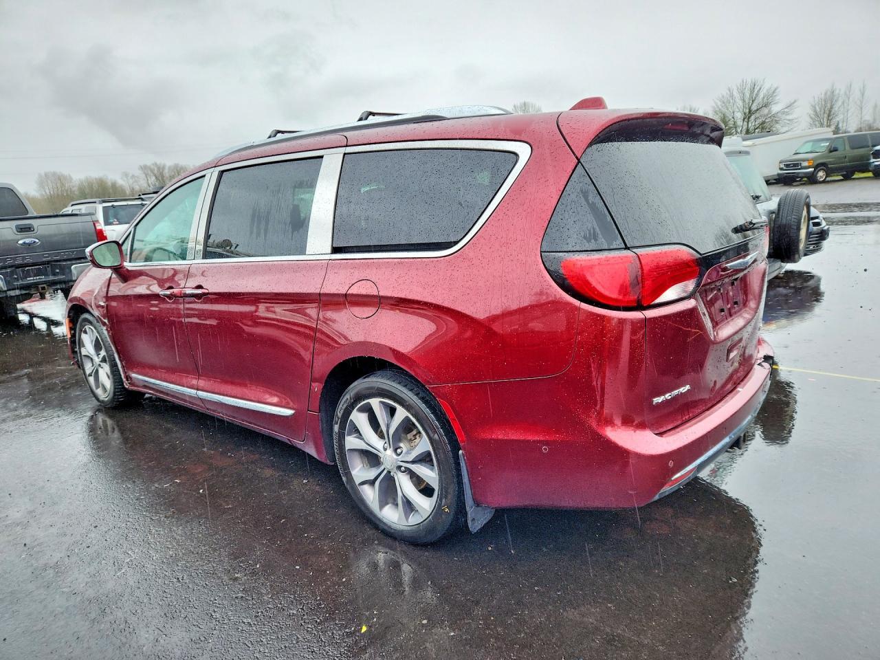 2017 Chrysler Pacifica Limited - Фото 2