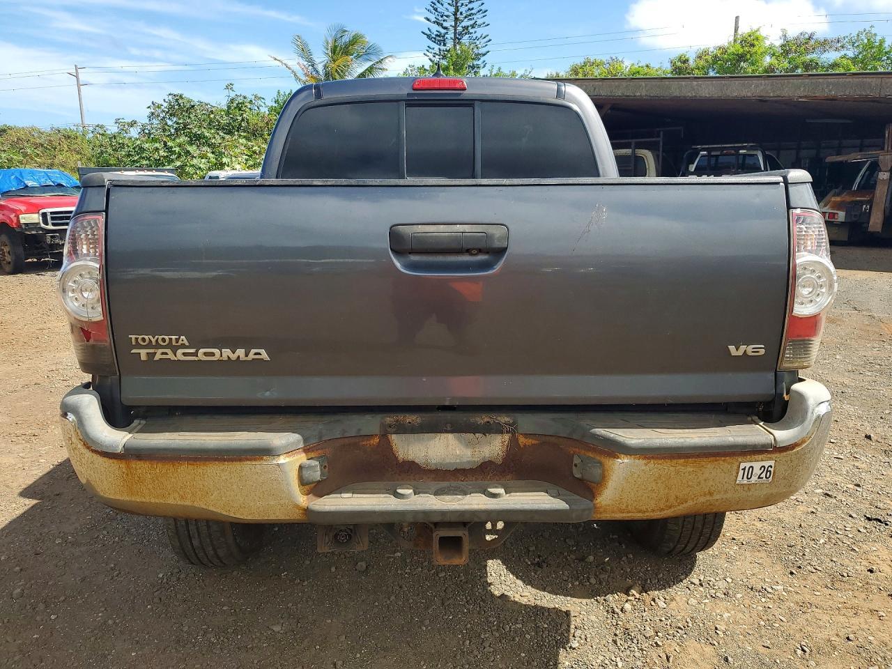 2015 Toyota Tacoma V6 - Фото 6