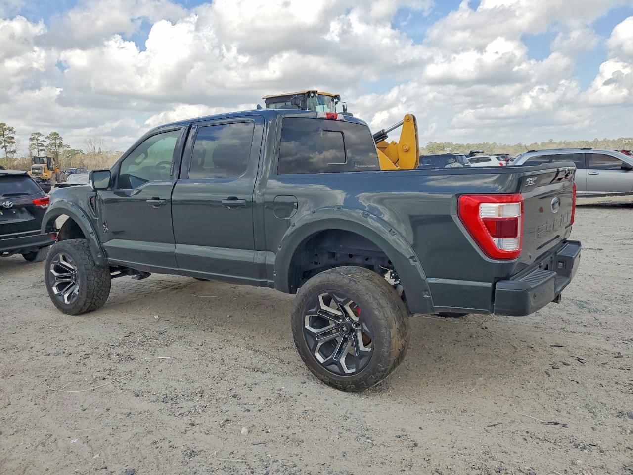 2022 Ford F150 Supercrew - Фото 2