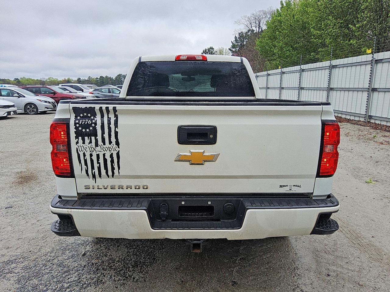 2018 Chevrolet Silverado K1500 Custom - Фото 6