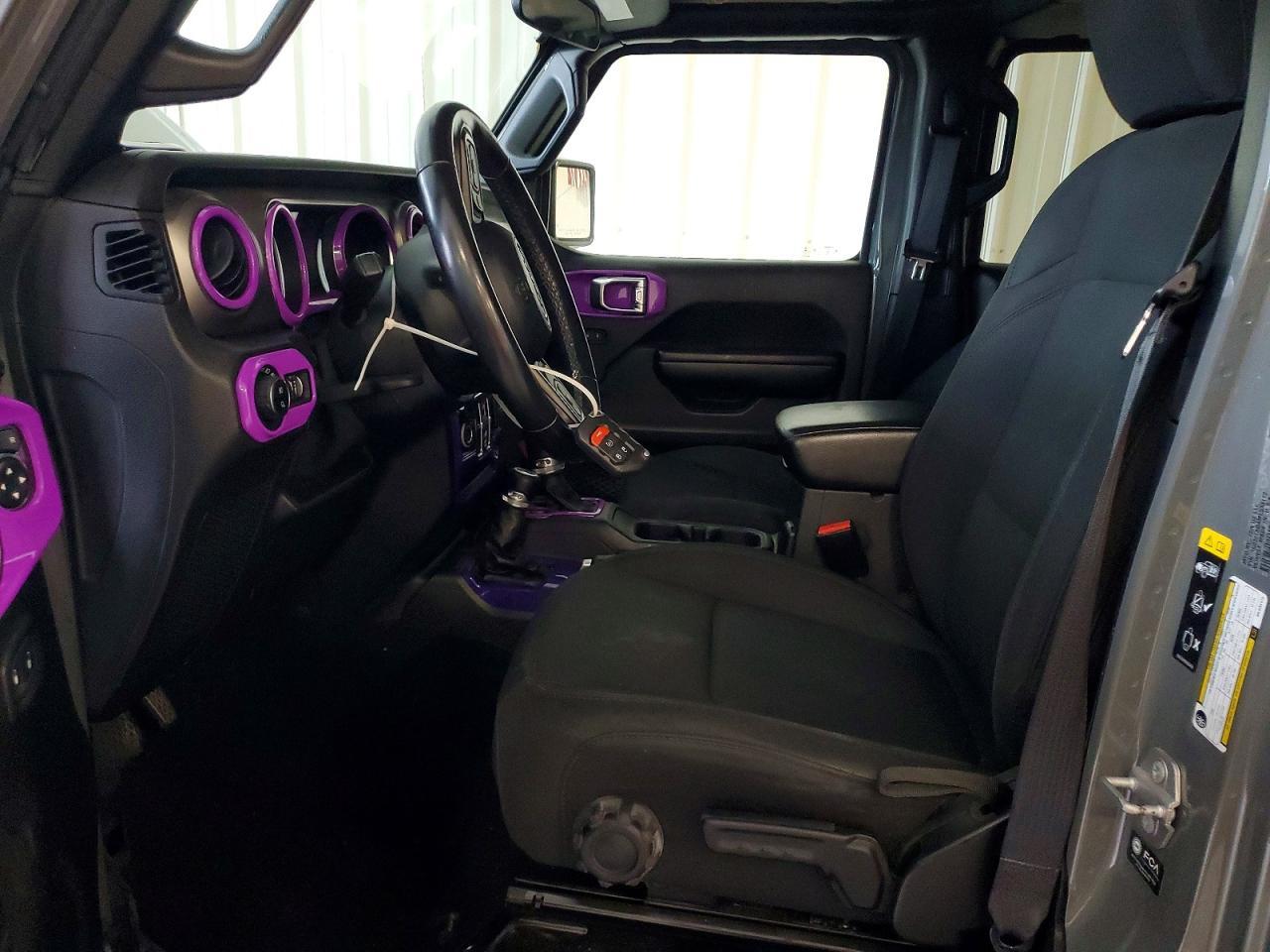 2021 Jeep Gladiator - Image 7