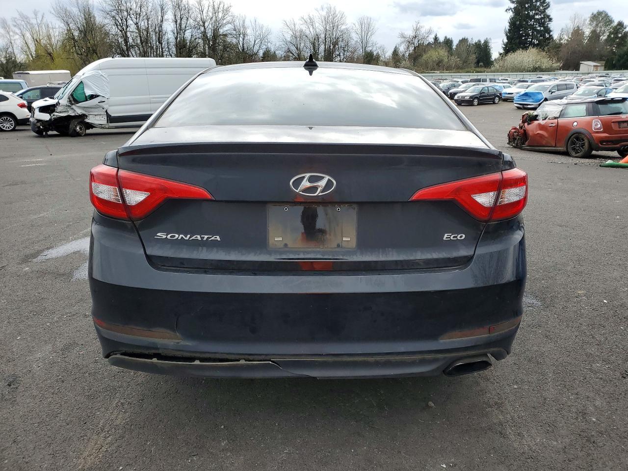 2016 Hyundai Sonata Eco - Image 6