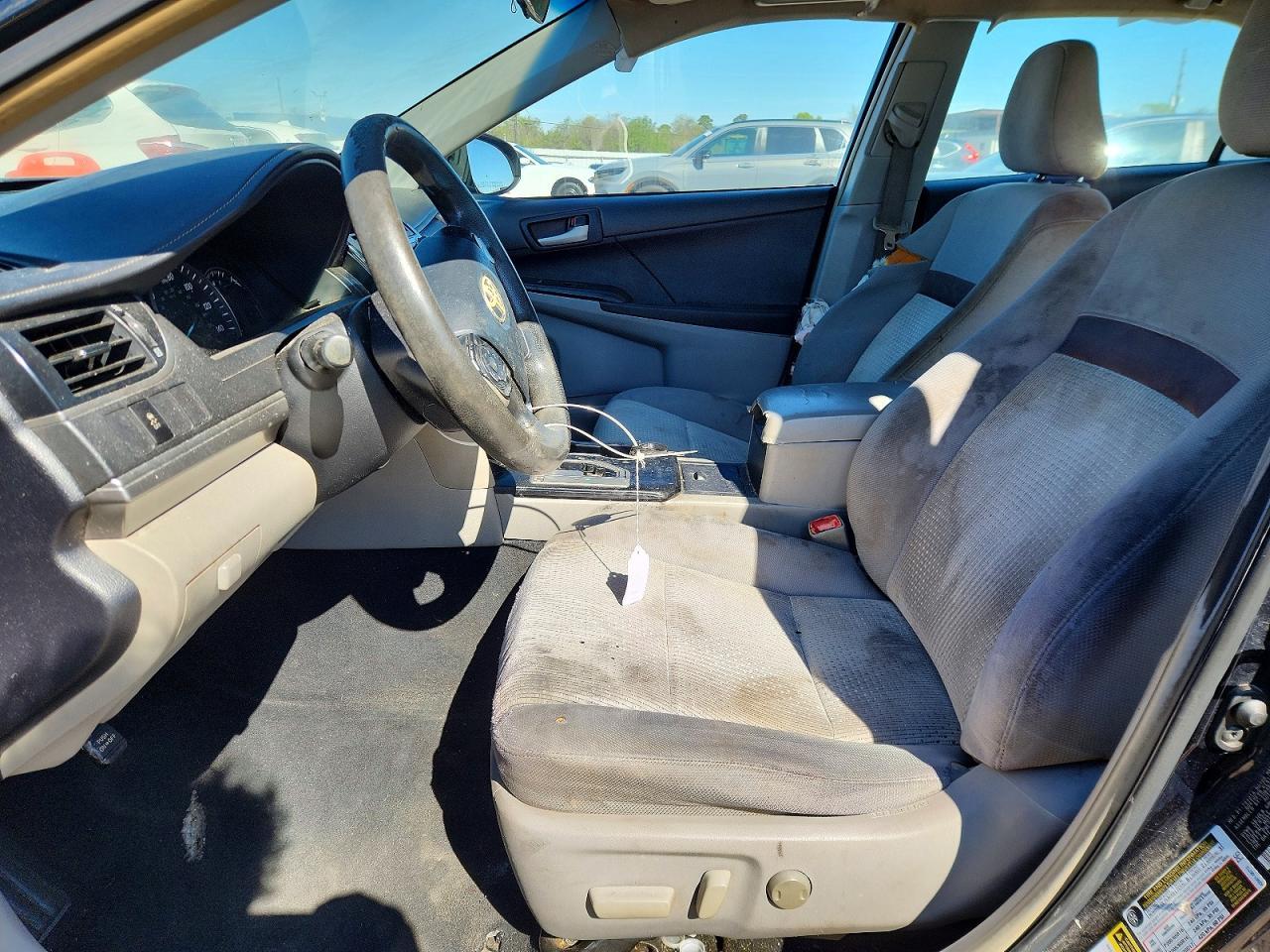 2012 Toyota Camry Le - Фото 7