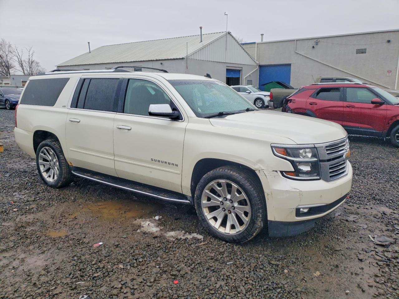 2015 Chevrolet Suburban K1500 Ltz - Image 4
