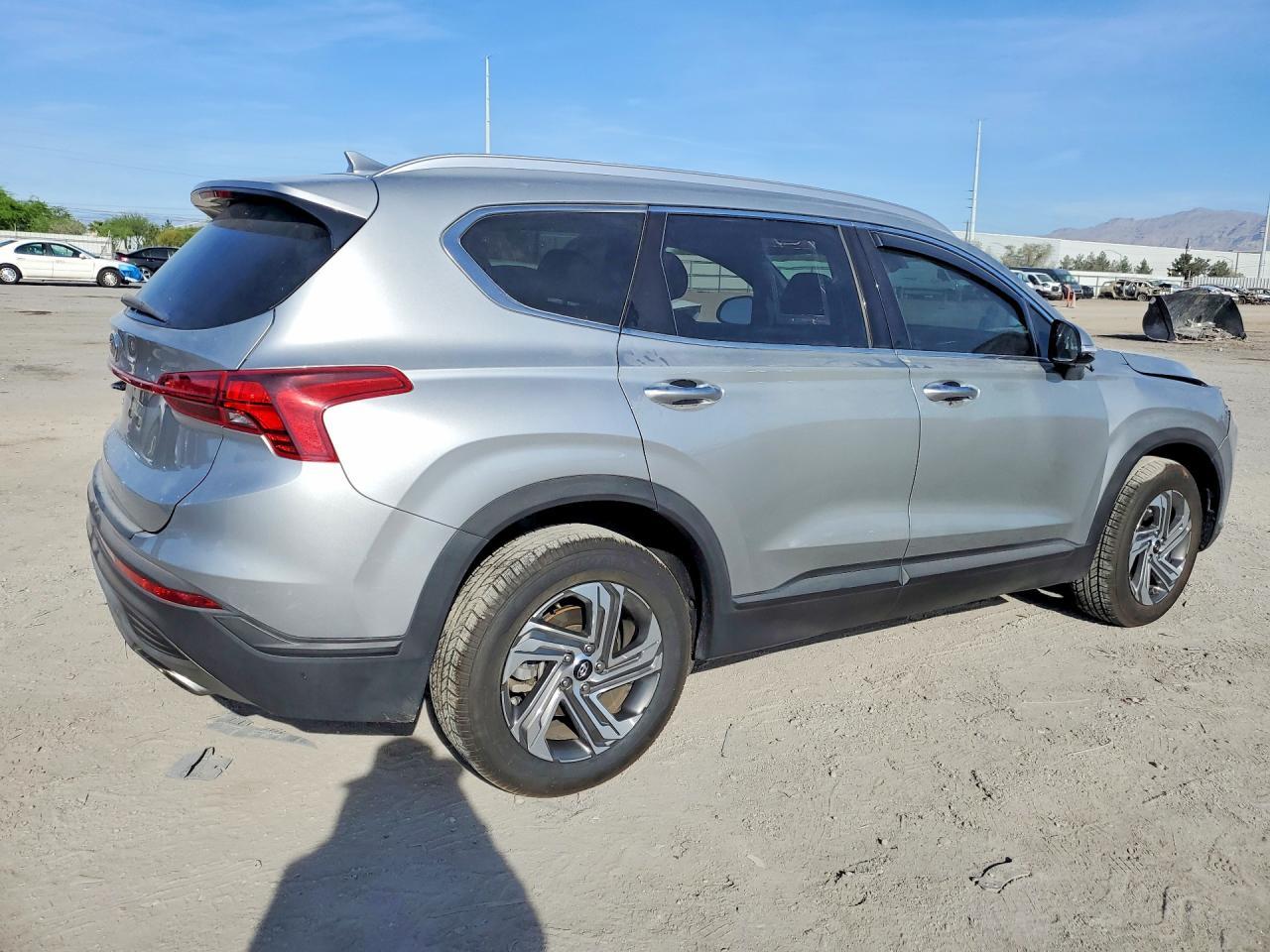 2023 Hyundai Santa Fe Se - Image 3