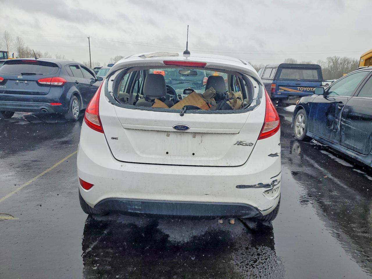 2013 Ford Fiesta Se - Image 6