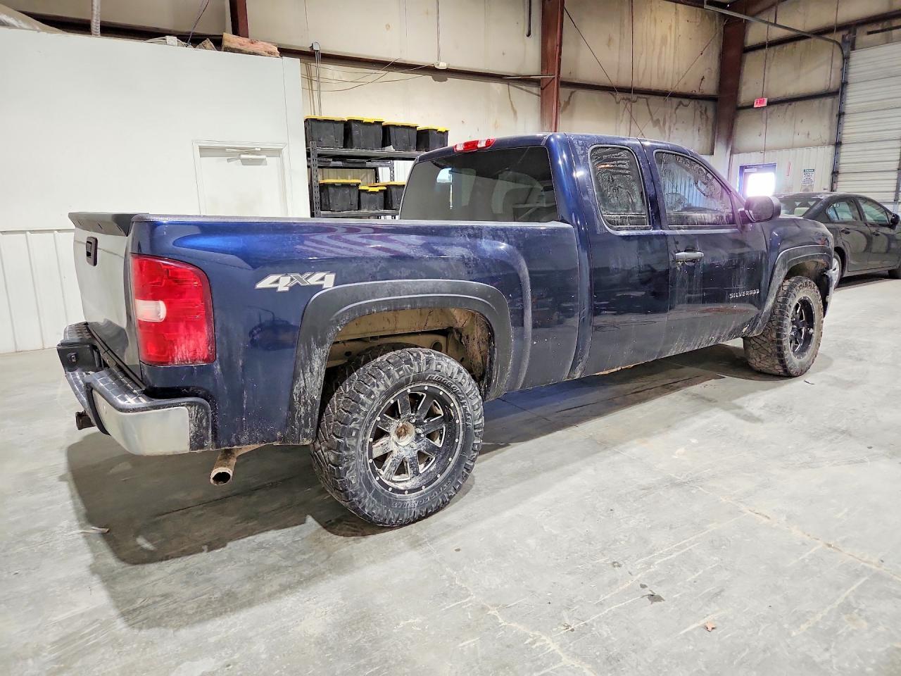 2011 Chevrolet Silverado K1500 Lt - Фото 3