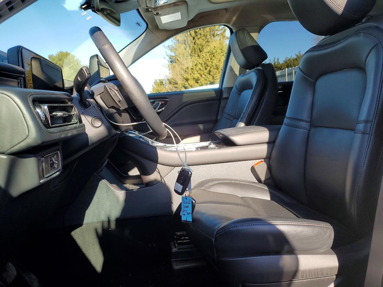 2025 Lincoln Aviator - Image 7