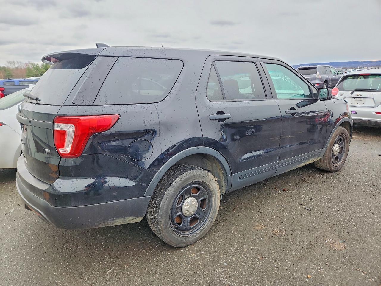 2017 Ford Explorer Police Interceptor - Image 3