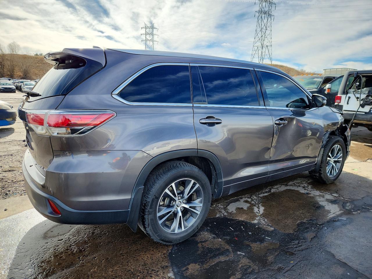2016 Toyota Highlander Xle - Фото 3